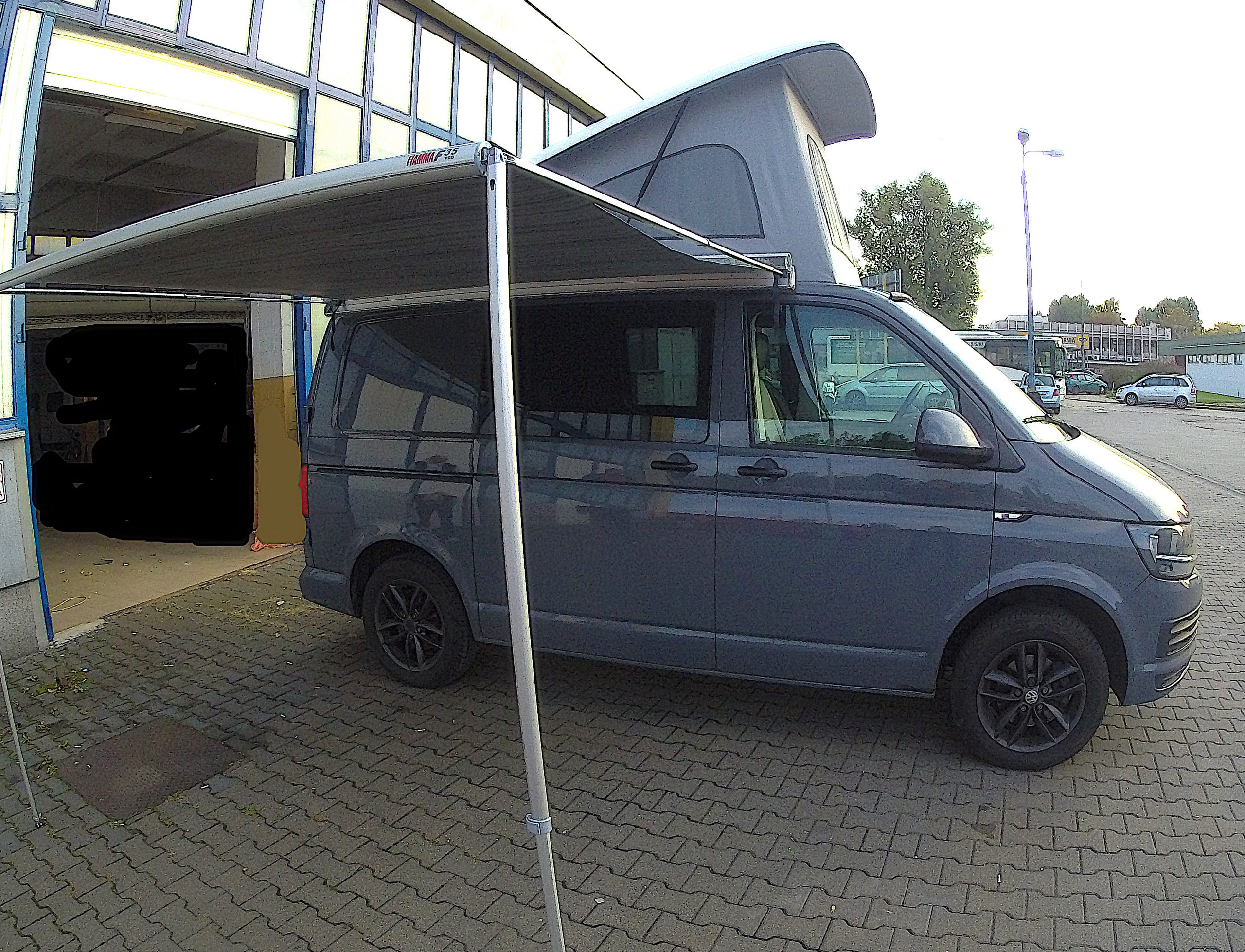 Read more about the article Zabudowa na aucie VW T6